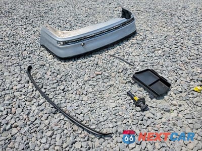 Zdjęcie 12 z 13 samochodu: 2000 BMW 328 I VIN:WBAAM5341YFR20004 - miniatura