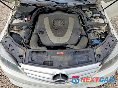 Zdjęcie 11 z 12 samochodu: 2011 MERCEDES-BENZ C 300 4MATIC VIN:WDDGF8BB6BR153156 - miniatura