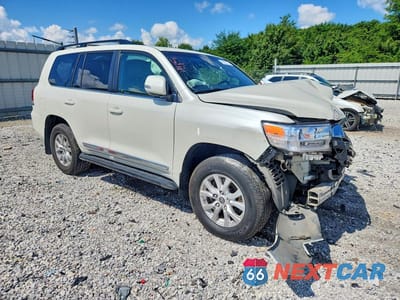 Czwarte zdjęcie samochodu z boku: 2021 TOYOTA LAND CRUISER BASE VIN:JTMCY7AJXM4097180 - miniatura