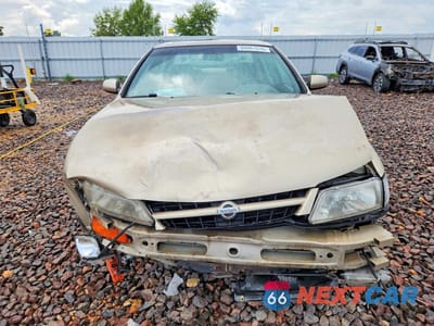 Piąte zdjęcie samochodu w środku: 1998 NISSAN MAXIMA VIN:JN1CA21D2WM910423 - miniatura