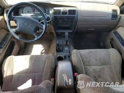 Zdjęcie 8 z 13 samochodu: 1999 TOYOTA 4RUNNER SR5 VIN:JT3HN86R2X0240576 - miniatura