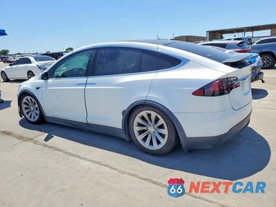 Drugie zdjęcie samochodu z przodu: 2020 TESLA MODEL X VIN:5YJXCDE26LF231868 - miniatura