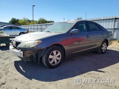 2005 TOYOTA CAMRY LE 4T1BE32K65U502582 - główne zdjęcie licytacji z USA - miniatura