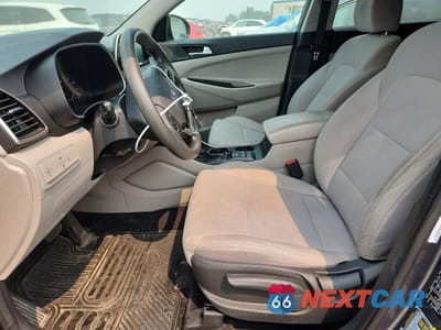 Zdjęcie 7 z 13 samochodu: 2019 HYUNDAI TUCSON SE VIN:KM8J2CA46KU840194 - miniatura