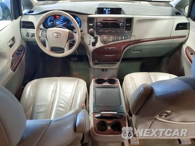 Zdjęcie 8 z 14 samochodu: 2014 TOYOTA SIENNA XLE 7-PASSENGER VIN:5TDDK3DC6ES084086 - miniatura