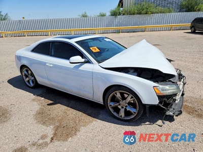 Czwarte zdjęcie samochodu z boku: 2012 AUDI A5 PREMIUM PLUS VIN:WAULFAFR6CA016089 - miniatura