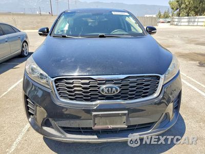 Piąte zdjęcie samochodu w środku: 2019 KIA SORENTO L VIN:5XYPG4A37KG494297 - miniatura