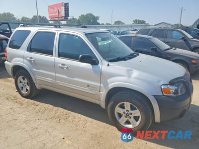Czwarte zdjęcie samochodu z boku: 2006 FORD ESCAPE HEV VIN:1FMCU95H46KA20488 - miniatura