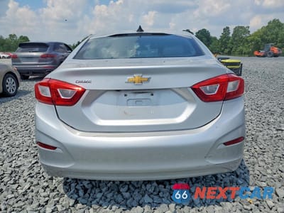 Zdjęcie 6 z 12 samochodu: 2017 CHEVROLET CRUZE LS VIN:1G1BC5SM8H7265452 - miniatura