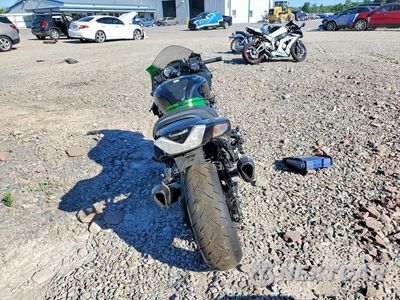Czwarte zdjęcie samochodu z boku: 2020 KAWASAKI ZX1400 J VIN:JKBZXNJ13LA010887 - miniatura