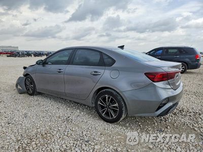 Drugie zdjęcie samochodu z przodu: 2023 KIA FORTE LXS VIN:3KPF24AD5PE540202 - miniatura