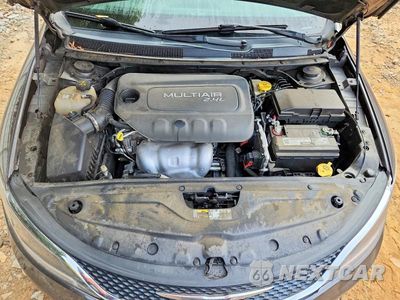 Zdjęcie 11 z 12 samochodu: 2016 CHRYSLER 200 LIMITED VIN:1C3CCCAB3GN124044 - miniatura