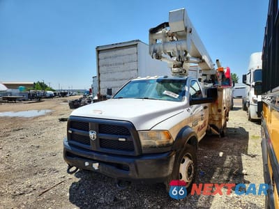 2015 RAM 5500 3C7WRNBL6FG705980 - główne zdjęcie licytacji z USA - miniatura