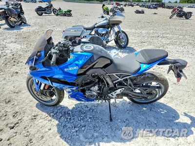 Trzecie zdjęcie samochodu z tyłu: 2025 SUZUKI GSX800 F VIN:JS1EM13BXS7101676 - miniatura