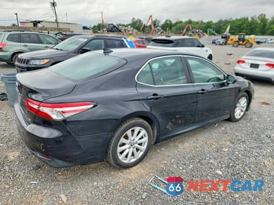 Trzecie zdjęcie samochodu z tyłu: 2019 TOYOTA CAMRY LE VIN:4T1B11HK2KU742490 - miniatura