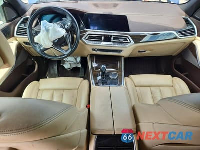 Zdjęcie 8 z 13 samochodu: 2019 BMW X5 XDRIVE40I VIN:5UXCR6C51KLK83473 - miniatura