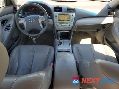 Zdjęcie 8 z 12 samochodu: 2007 TOYOTA CAMRY HYBRID VIN:JTNBB46KX73010672 - miniatura