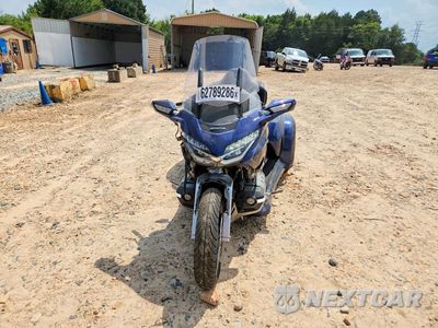 Drugie zdjęcie samochodu z przodu: 2018 HONDA GL1800 D VIN:JH2SC7950JK003937 - miniatura