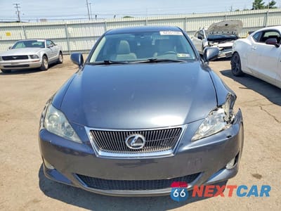 Piąte zdjęcie samochodu w środku: 2006 LEXUS IS 250 VIN:JTHCK262565005300 - miniatura