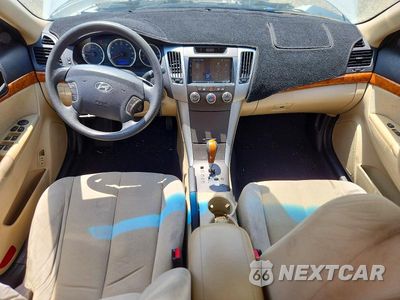 Zdjęcie 8 z 12 samochodu: 2009 HYUNDAI SONATA GLS VIN:5NPET46C99H511812 - miniatura