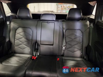 Zdjęcie 10 z 13 samochodu: 2024 VOLKSWAGEN ATLAS CROSS SPORT SE VIN:1V2KE2CA8RC239929 - miniatura