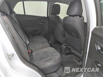 Zdjęcie 11 z 13 samochodu: 2020 CHEVROLET TRAX LS VIN:3GNCJKSB3LL323610 - miniatura