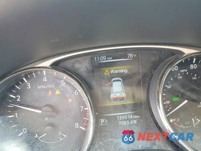 Zdjęcie 9 z 13 samochodu: 2015 NISSAN ROGUE S VIN:KNMAT2MV8FP581583 - miniatura