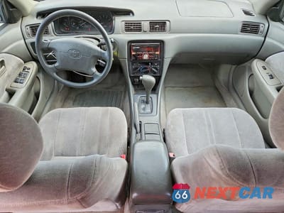 Zdjęcie 8 z 12 samochodu: 1999 TOYOTA CAMRY LE V6 VIN:JT2BF22K1X0181601 - miniatura