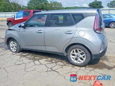 Drugie zdjęcie samochodu z przodu: 2023 KIA SOUL LX VIN:KNDJ23AU8P7890718 - miniatura