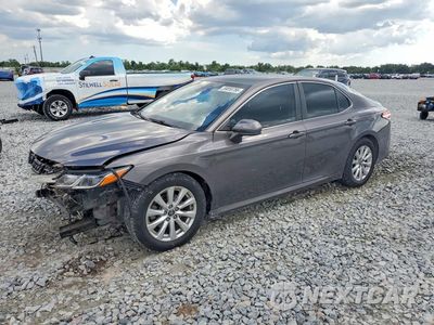 2018 TOYOTA CAMRY LE 4T1B11HKXJU518740 - główne zdjęcie licytacji z USA - miniatura