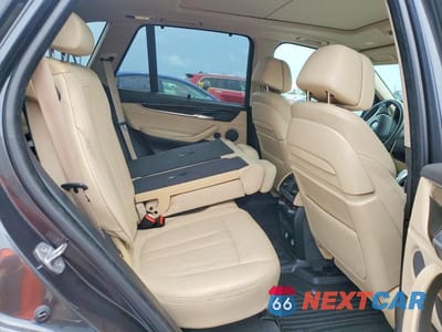 Zdjęcie 11 z 14 samochodu: 2016 BMW X5 SDRIVE35I VIN:5UXKR2C5XG0R71131 - miniatura