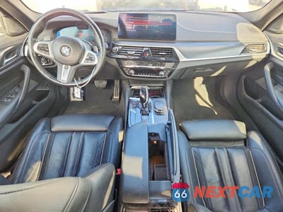Zdjęcie 8 z 12 samochodu: 2023 BMW M550XI VIN:WBA13BK06PCM40203 - miniatura