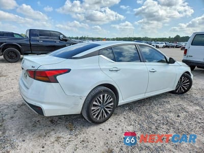 Trzecie zdjęcie samochodu z tyłu: 2024 NISSAN ALTIMA SV VIN:1N4BL4DVXRN333583 - miniatura