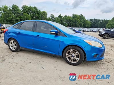 Czwarte zdjęcie samochodu z boku: 2014 FORD FOCUS SE VIN:1FADP3F22EL201353 - miniatura