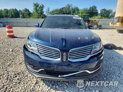 Piąte zdjęcie samochodu w środku: 2017 LINCOLN MKX RESERVE VIN:2LMPJ8LRXHBL41078 - miniatura