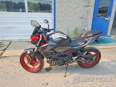 Trzecie zdjęcie samochodu z tyłu: 2025 KAWASAKI ER500 VIN:ML5ERGF10SDA61443 - miniatura