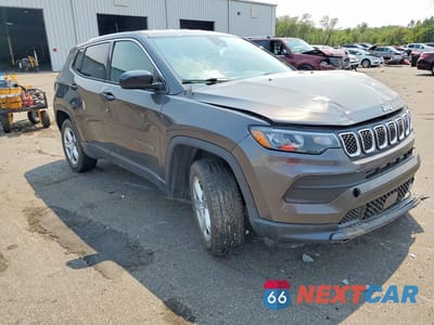 Czwarte zdjęcie samochodu z boku: 2023 JEEP COMPASS SPORT VIN:3C4NJDAN0PT510754 - miniatura