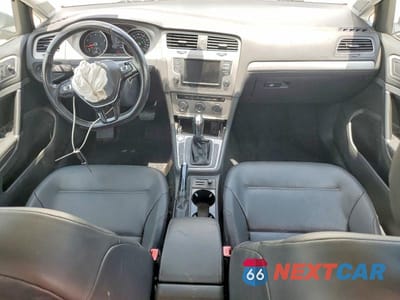 Zdjęcie 8 z 12 samochodu: 2016 VOLKSWAGEN GOLF SPORTWAGEN S VIN:3VWC17AU7GM517420 - miniatura