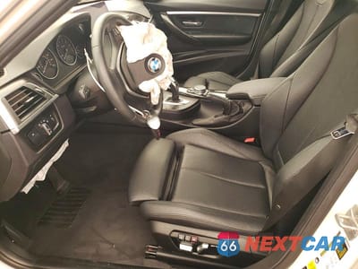 Zdjęcie 7 z 12 samochodu: 2017 BMW 330 XI VIN:WBA8K3C55HK678696 - miniatura
