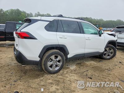 Trzecie zdjęcie samochodu z tyłu: 2025 TOYOTA RAV4 XLE VIN:2T3P1RFV0SW580321 - miniatura