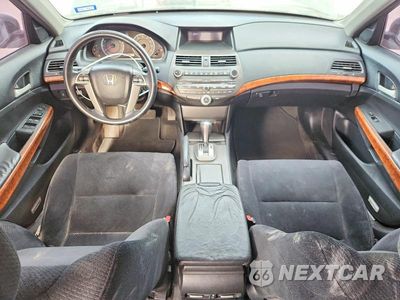 Zdjęcie 8 z 13 samochodu: 2012 HONDA ACCORD EX VIN:1HGCP2F77CA133041 - miniatura