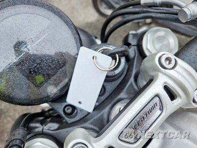 Zdjęcie 8 z 9 samochodu: 2025 TRIUMPH MOTORCYCLE SPEED TWIN 900 VIN:SMTDP0G28STCE4954 - miniatura