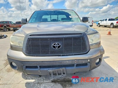 Piąte zdjęcie samochodu w środku: 2013 TOYOTA TUNDRA DOUBLE CAB SR5 VIN:5TFRM5F17DX061724 - miniatura