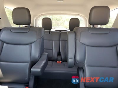 Zdjęcie 10 z 13 samochodu: 2025 FORD EXPLORER ACTIVE VIN:1FMUK8DH4SGC38983 - miniatura