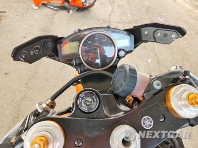 Zdjęcie 7 z 9 samochodu: 2009 YAMAHA YZFR6 S VIN:JYARJ16E39A013731 - miniatura