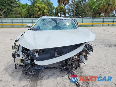Piąte zdjęcie samochodu w środku: 2016 HONDA CIVIC EX VIN:2HGFC1F3XGH659705 - miniatura