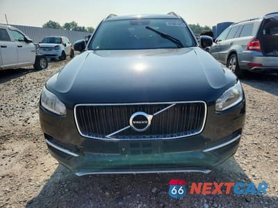 Piąte zdjęcie samochodu w środku: 2016 VOLVO XC90 T6 VIN:YV4A22PKXG1029363 - miniatura