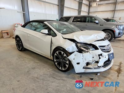 Czwarte zdjęcie samochodu z boku: 2017 BUICK CASCADA PREMIUM VIN:W04WH3N55HG026034 - miniatura