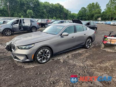 2024 BMW 530 XI WBA53FJ00RCP92755 - główne zdjęcie licytacji z USA - miniatura