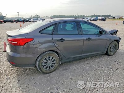 Trzecie zdjęcie samochodu z tyłu: 2018 FORD FOCUS S VIN:1FADP3E29JL325664 - miniatura